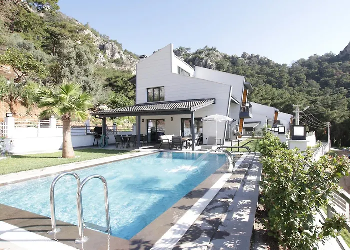 Villa Turuncta Ozel Havuzlu Luks Marın 1