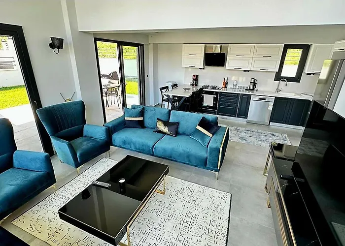 Turuncta Ozel Havuzlu Luks Marın 1 *