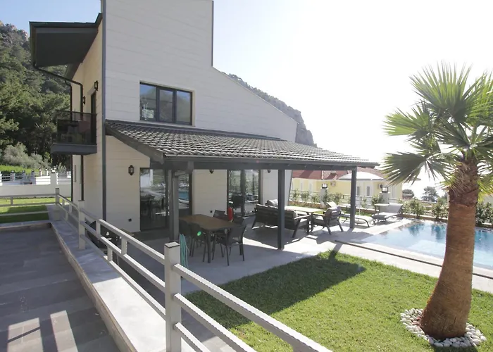 Villa Turuncta Ozel Havuzlu Luks Marın 1