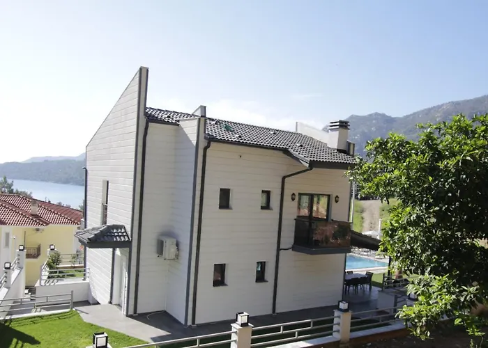 Turuncta Ozel Havuzlu Luks Marın 1 Villa *