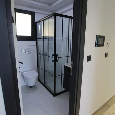 Turuncta Ozel Havuzlu Luks Marin 1 Villa