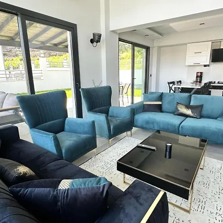 Turuncta Ozel Havuzlu Luks Marin 1 Villa