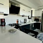 Villa Turuncta Ozel Havuzlu Luks Marin 1 *