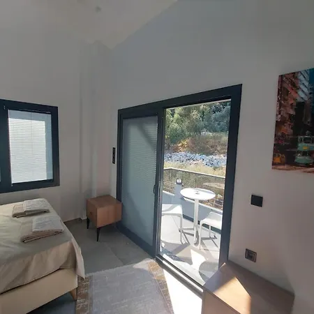 Turuncta Ozel Havuzlu Luks Marin 1 Villa