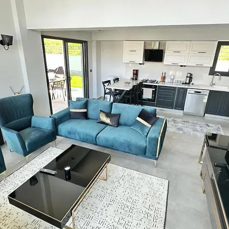 Turuncta Ozel Havuzlu Luks Marin 1 Villa